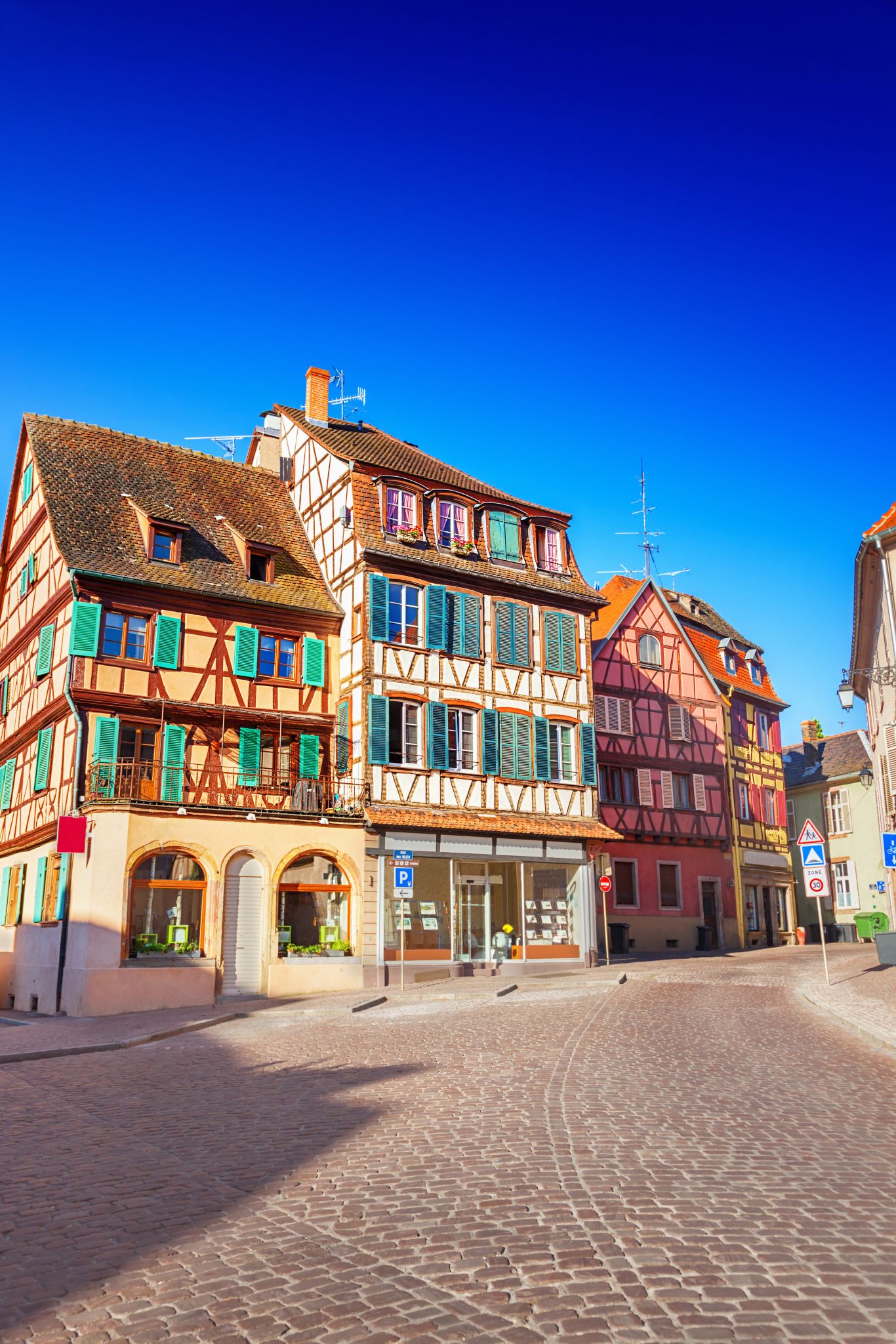 Place des six montagnes noires - Colmar