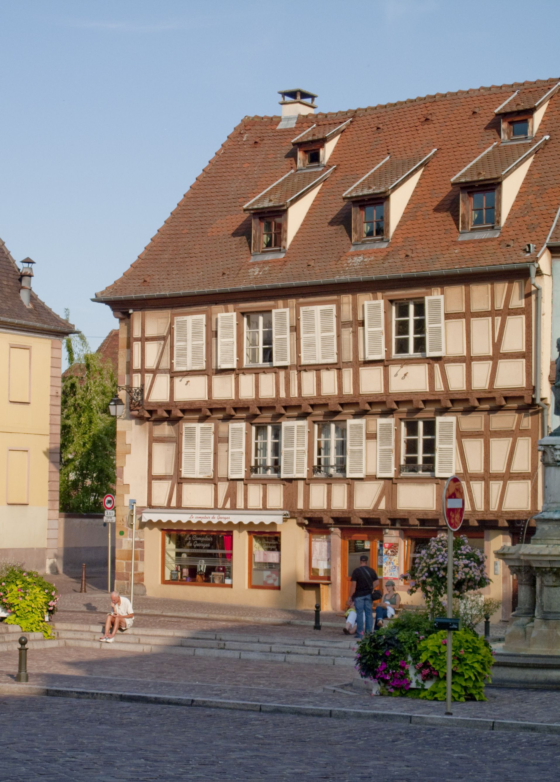 Place des six montagnes noires - Colmar